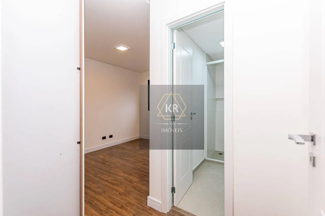 3-bedroom apartment with a private BBQ area — photo 15