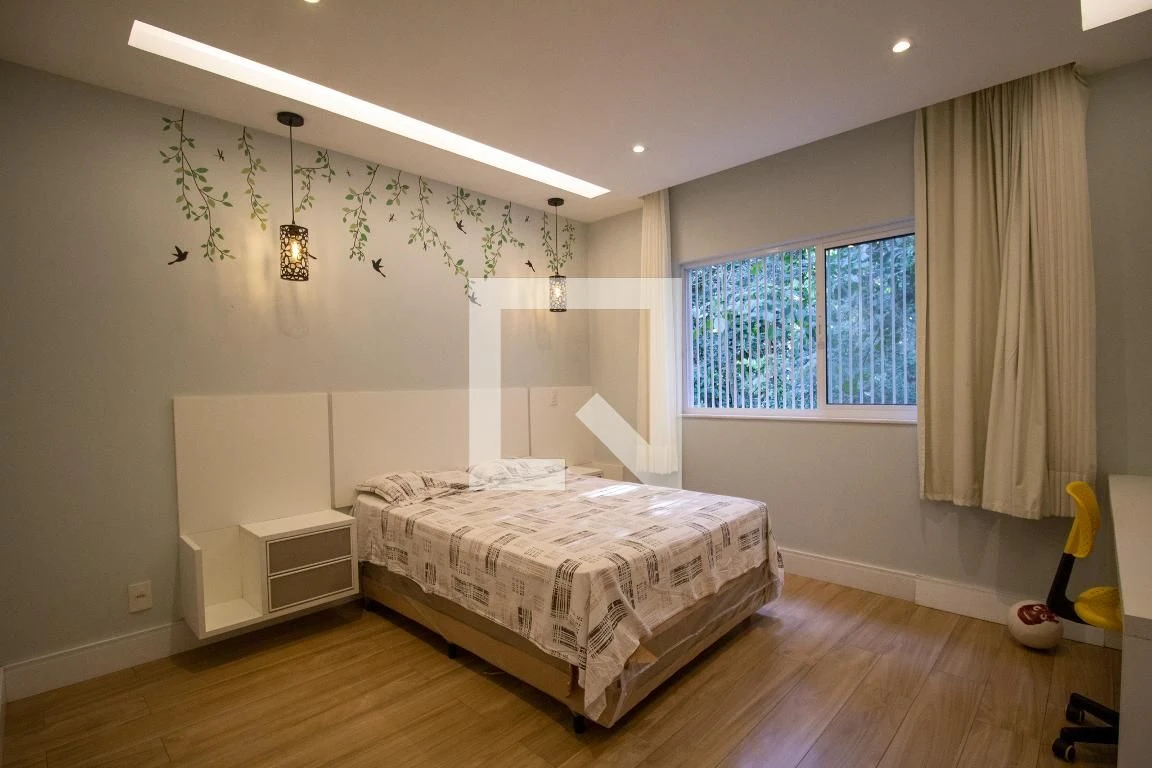 4-bedroom house with a bathtub in Rio de Janeiro — photo 90