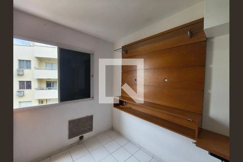 2-bedroom apartment in a building with a gym — photo 6