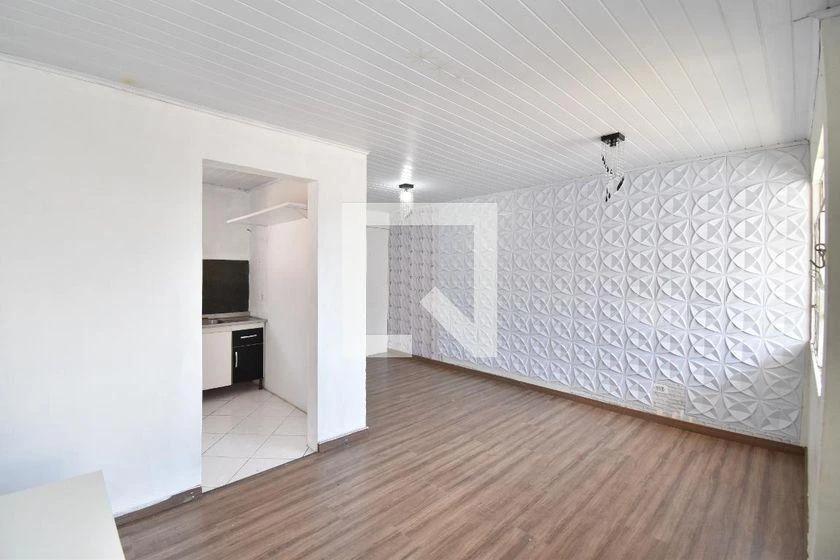 47 m² apartment with a walk-in closet and a home office — photo 13