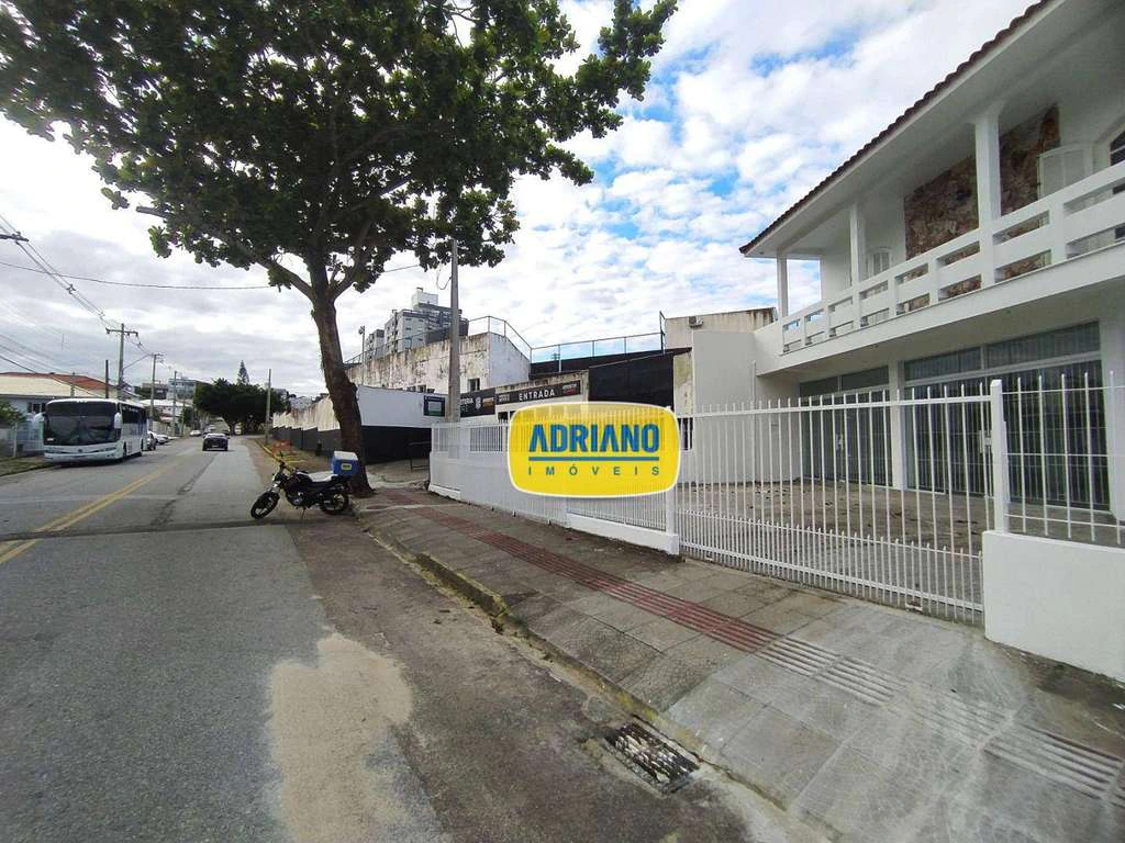 Two-level home with 3 bedrooms and 168 m² — photo 4