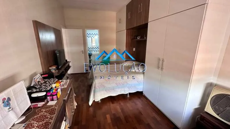 Furnished 4-bedroom apartment with 400 m² — photo 22