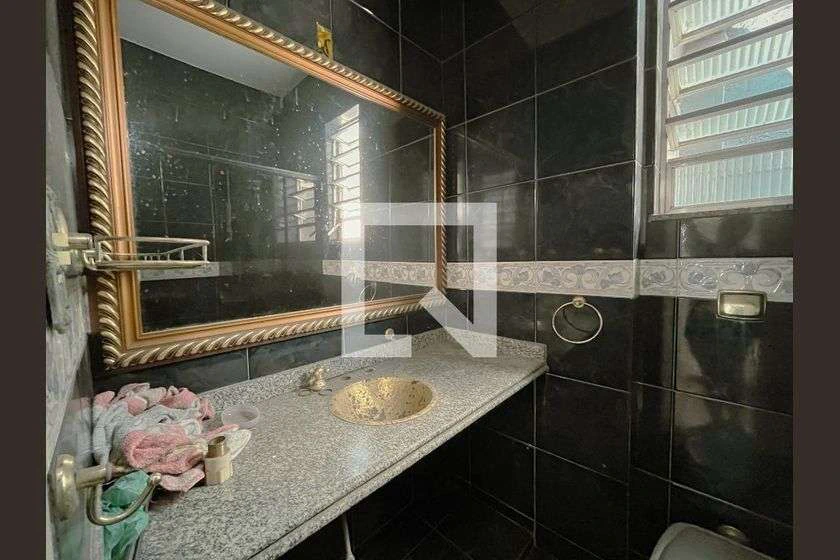 Rental house with balcony, 2 bedrooms and 120 m² — photo 24