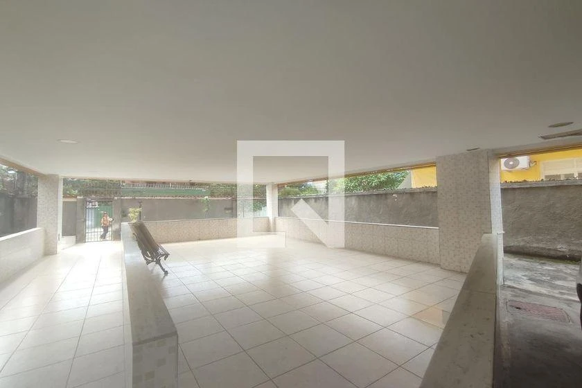 58 m² apartment with built-in kitchen cabinets and 1 parking — photo 4