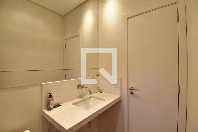 Apartment with 2 bedrooms and 4 bathrooms, with garden — photo 12