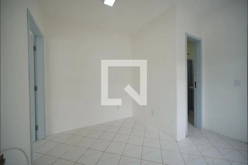 35 m² studio in Florianópolis — photo 5