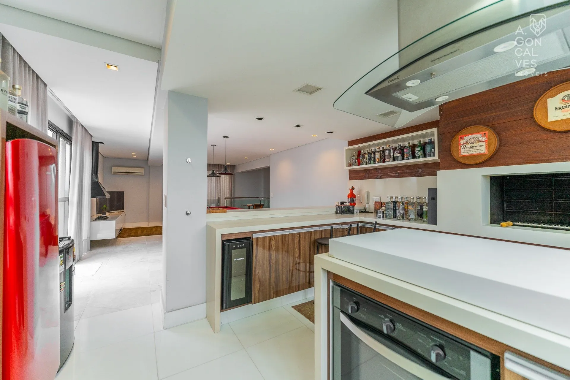 Furnished apartment with 4 bedrooms and 4 bathrooms — photo 31