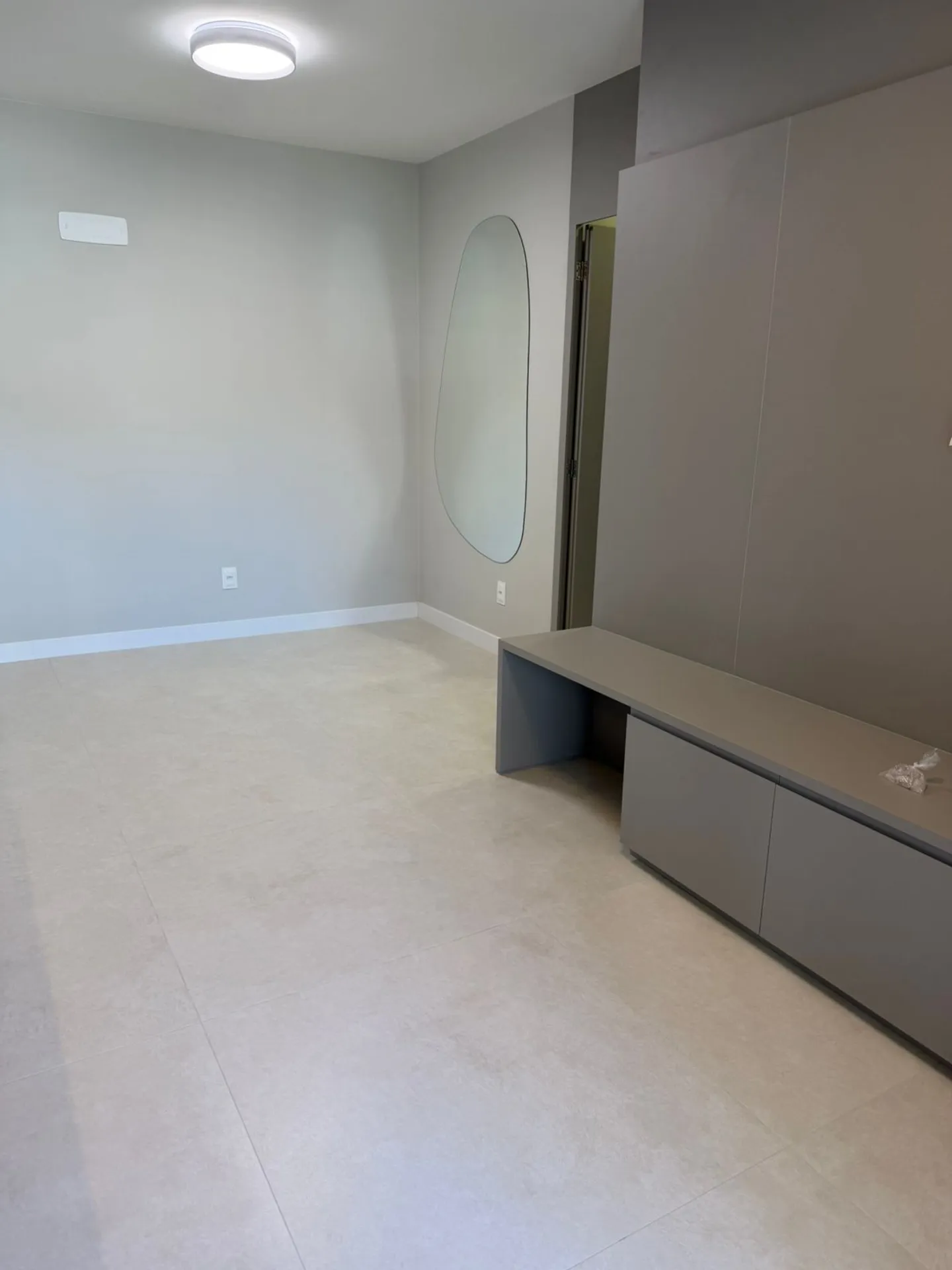 Мебльована квартира 79 м² з 2 спальнями та балконом — photo 30