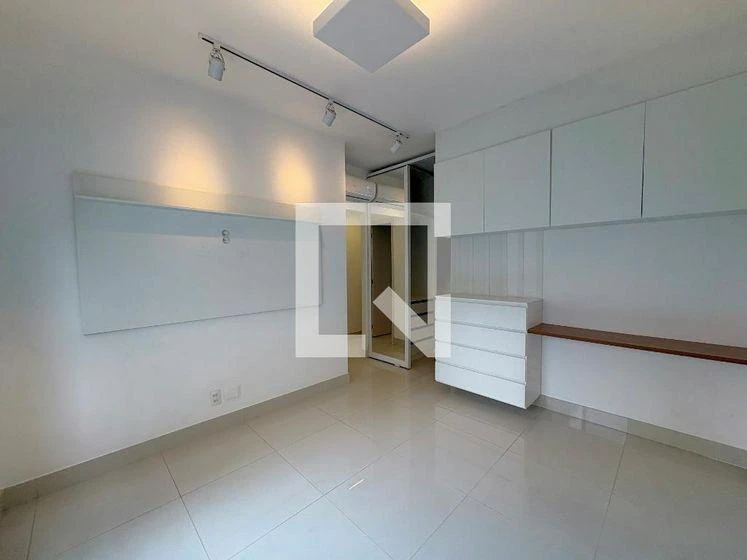 Departamento de 3 dormitorios con balcón cerrado con vidrio — photo 3