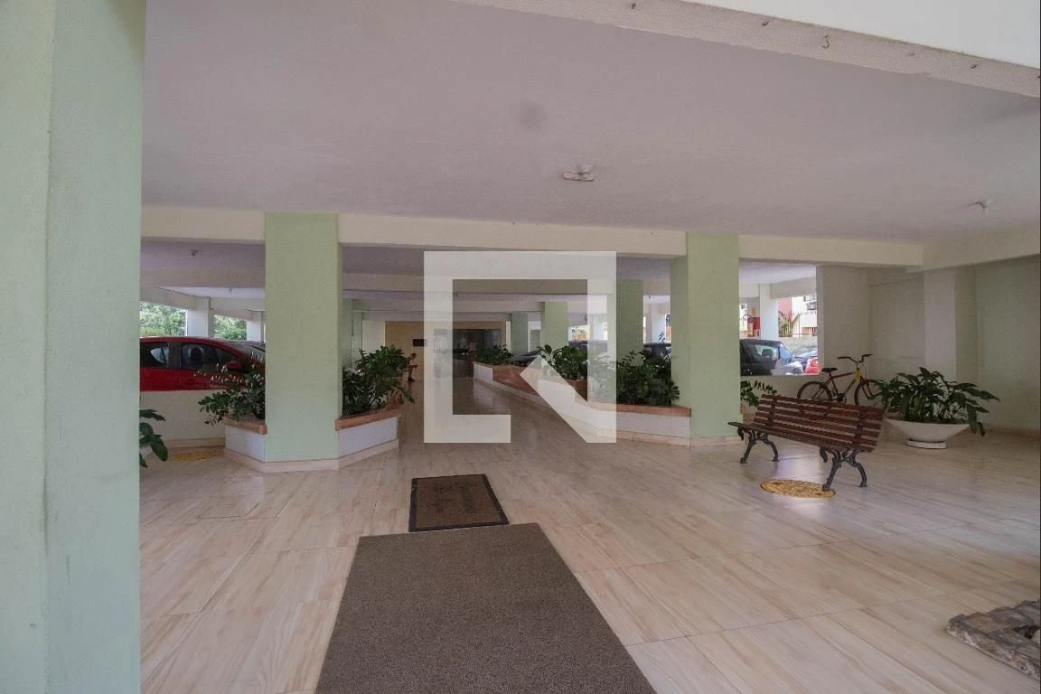 Apartamento amueblado de 2 dormitorios con balcón — photo 25