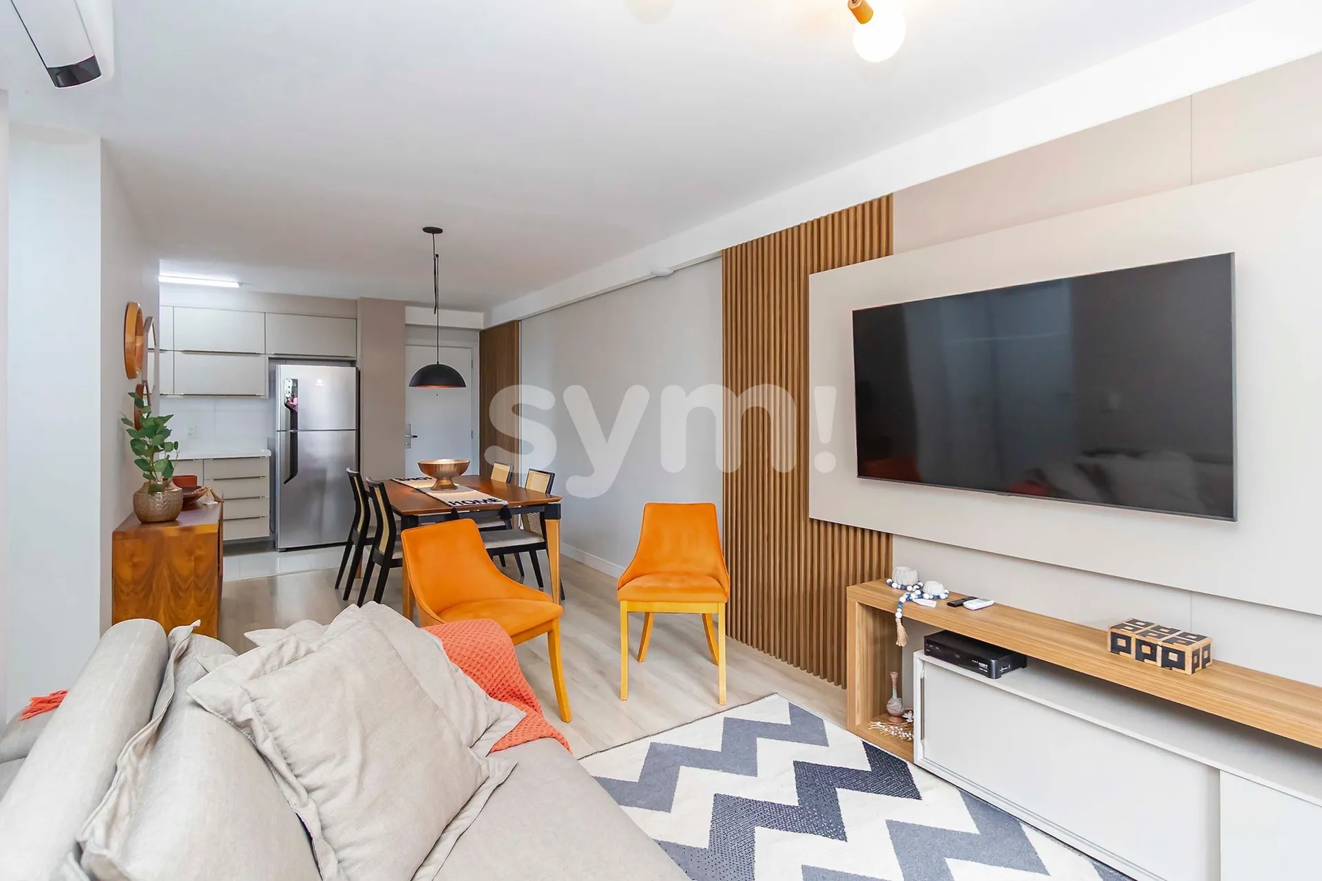 Furnished 2-bedroom apartment with a balcony grill — photo 55