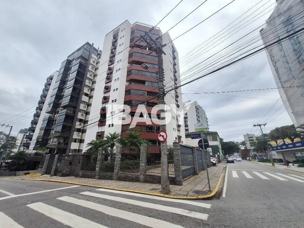 170 m² unfurnished apartment with 3 bedrooms and suite — photo 18