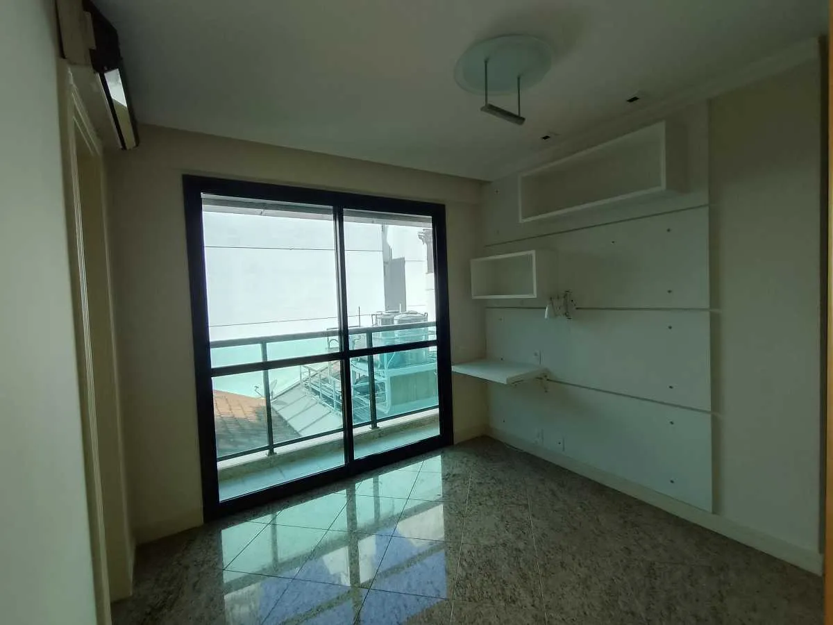 Apartamento mobiliado com 3 quartos e 5 banheiros — photo 19