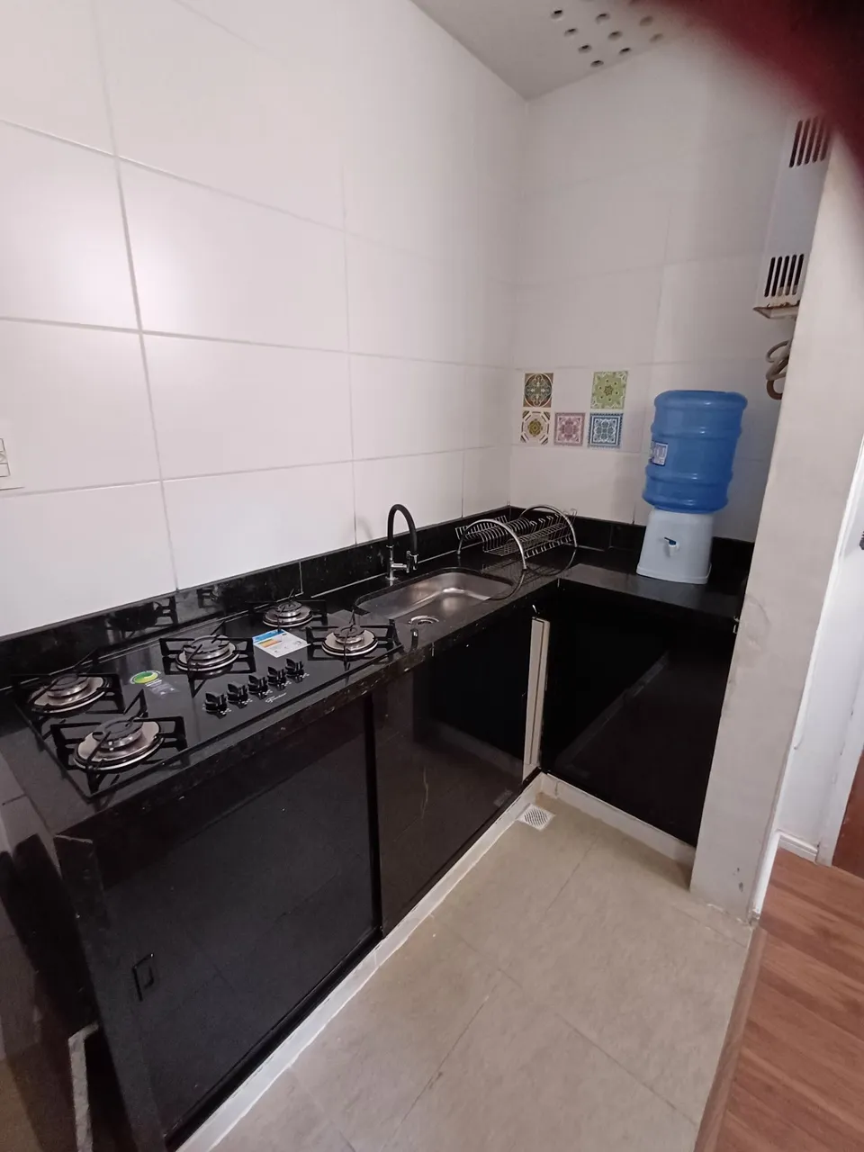 Furnished 1-bedroom apartment with 1 bathroom — photo 12