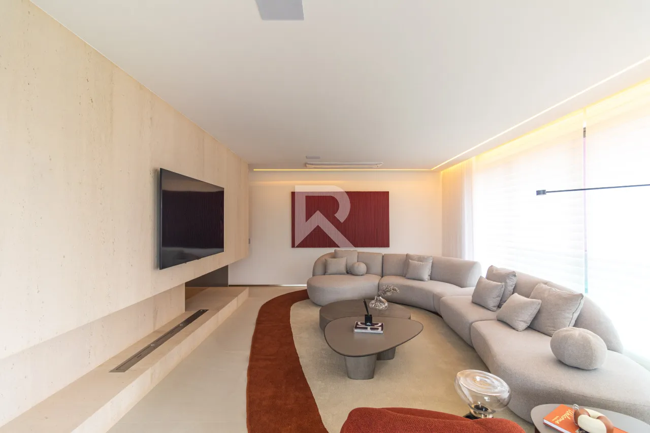 Apartment with 3 en-suite bedrooms and open kitchen — photo 11