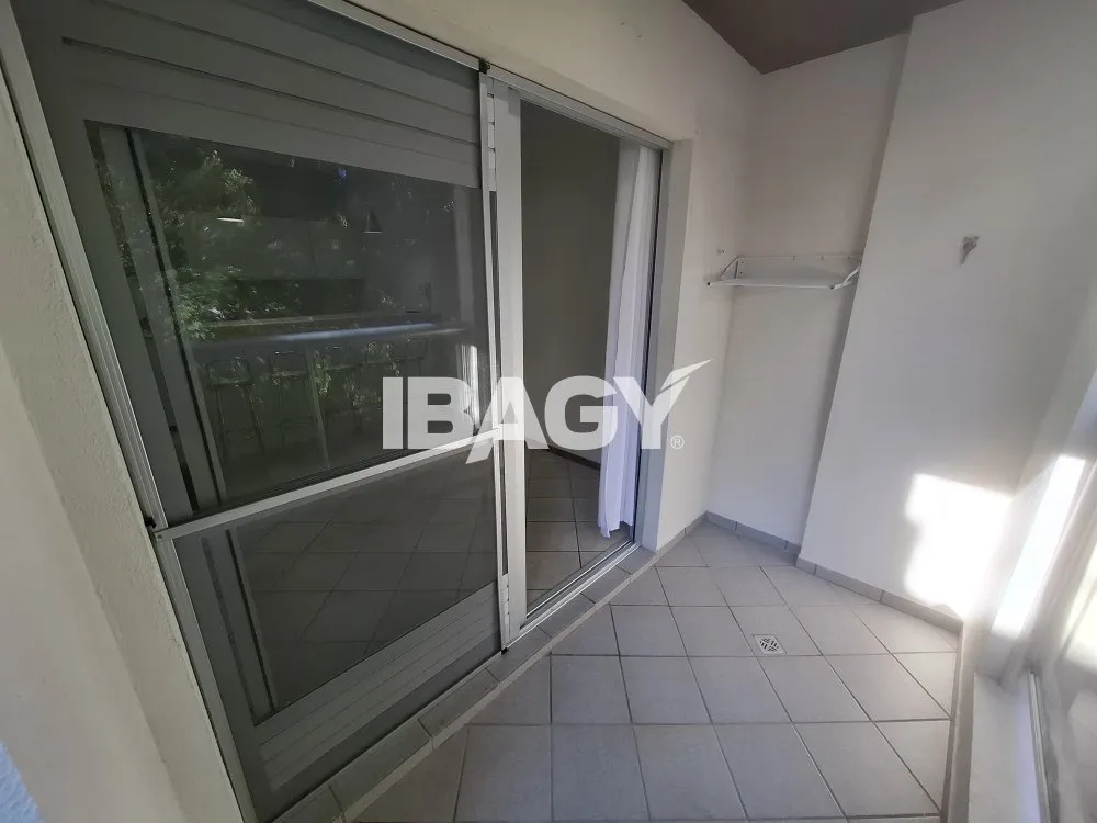 Apartamento de 2 dormitórios com piscina ao ar livre — photo 16