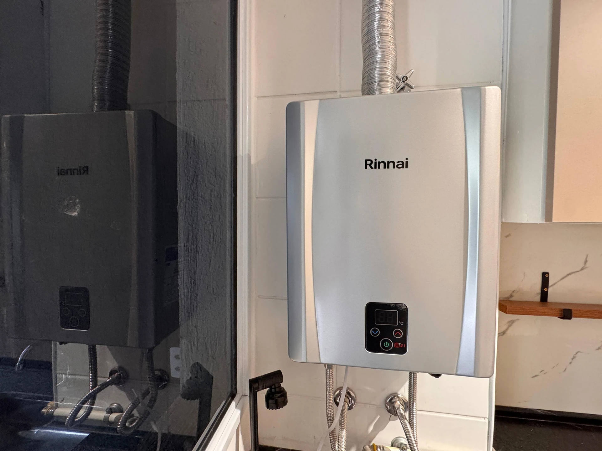 Washing machine in a 3-bedroom apartment, 80 m² — photo 59