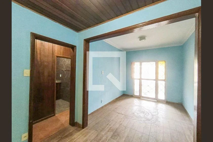 Home office in a 2-bedroom house, 215 m²