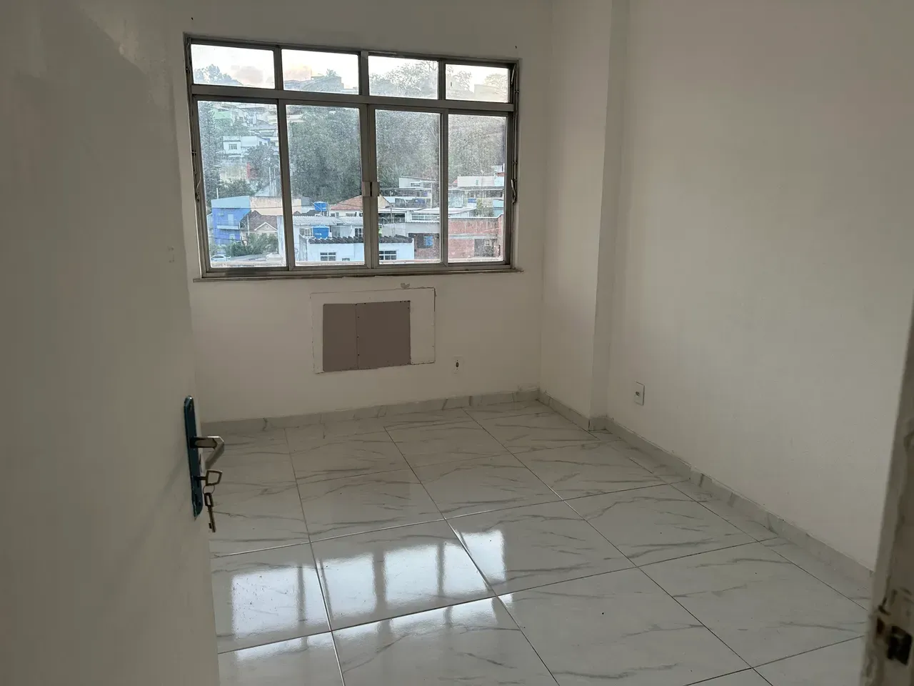 3-bedroom 90 m² apartment with balcony and 1 parking spot — photo 10