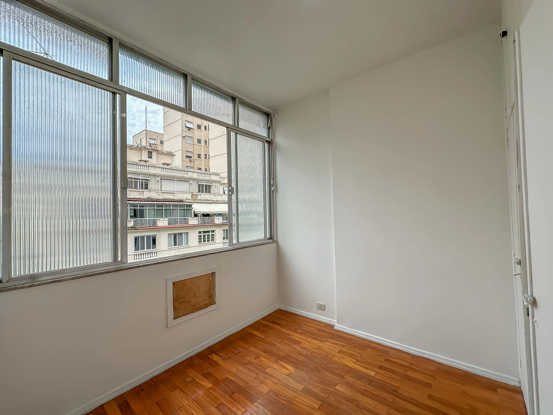 Washing machine in a 2-bedroom apartment, 80 m² — photo 39