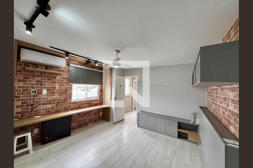 4-bedroom apartment in a building with a sauna — photo 22