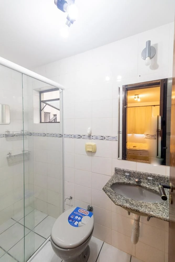 2-bedroom apartment in a building with a gym — photo 6