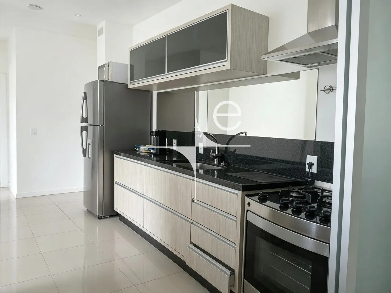 Furnished 2-bedroom apartment with en-suite on 7th floor — photo 5