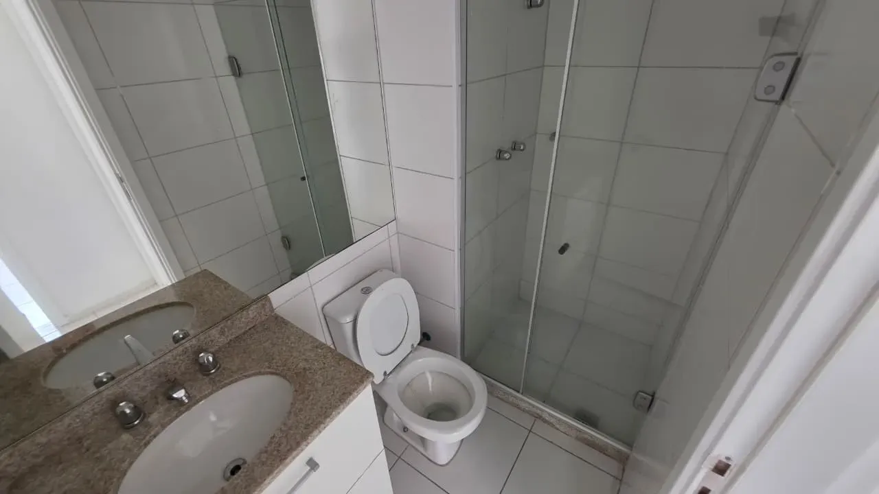 2-bedroom apartment in a building with a coworking space — photo 2
