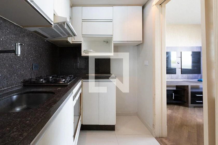 Wood or laminate floors in a 2-bedroom apartment, 60 m² — photo 21