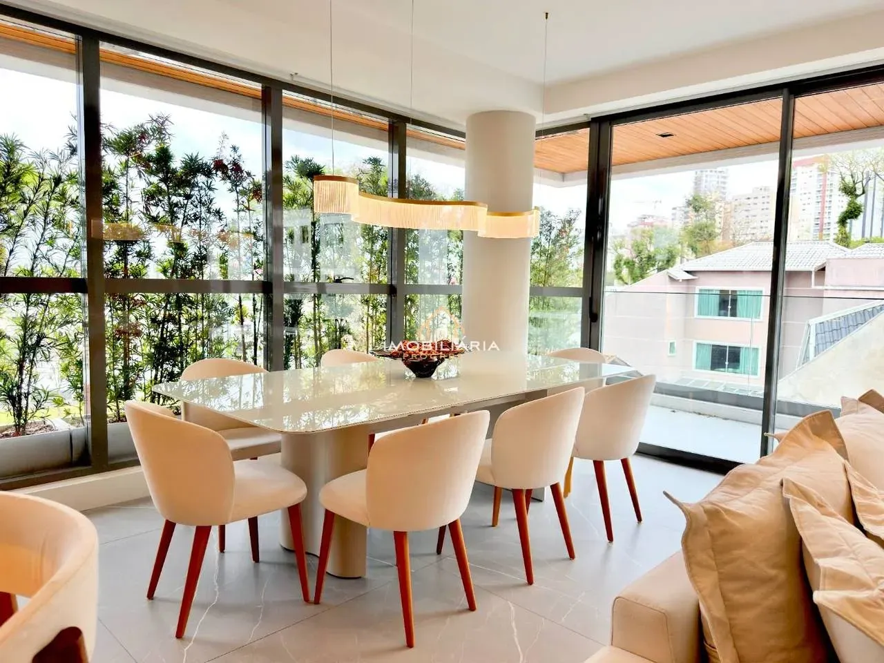 Furnished apartment, 153 m², with floor-to-ceiling windows — photo 2