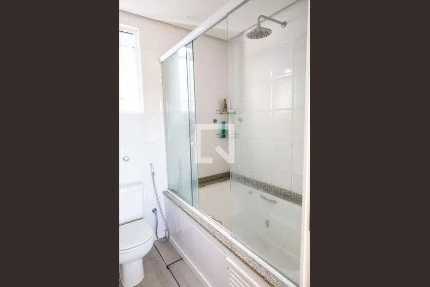Орендна квартира з 3 спальнями та 304 м² — photo 19