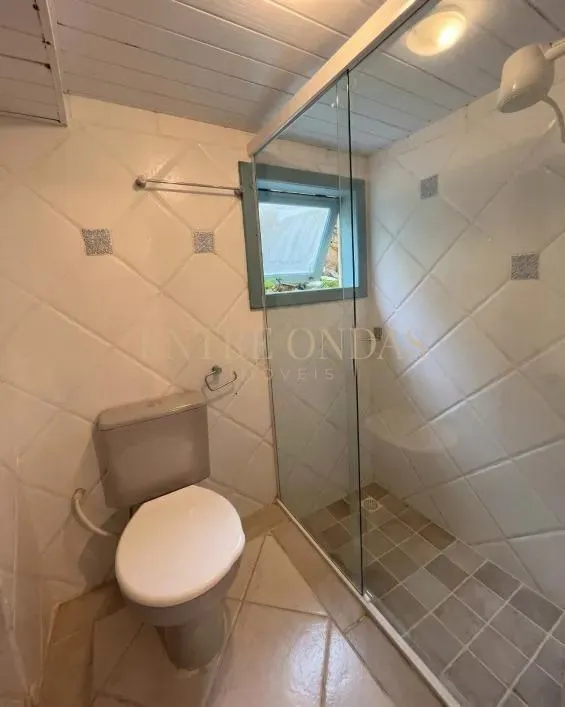 Furnished studio in a building with a pool — photo 8