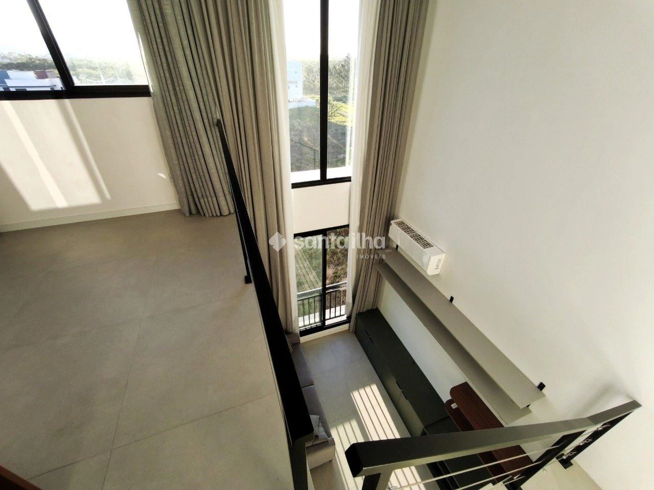 Furnished apartment, 39 m², with floor-to-ceiling windows — photo 21