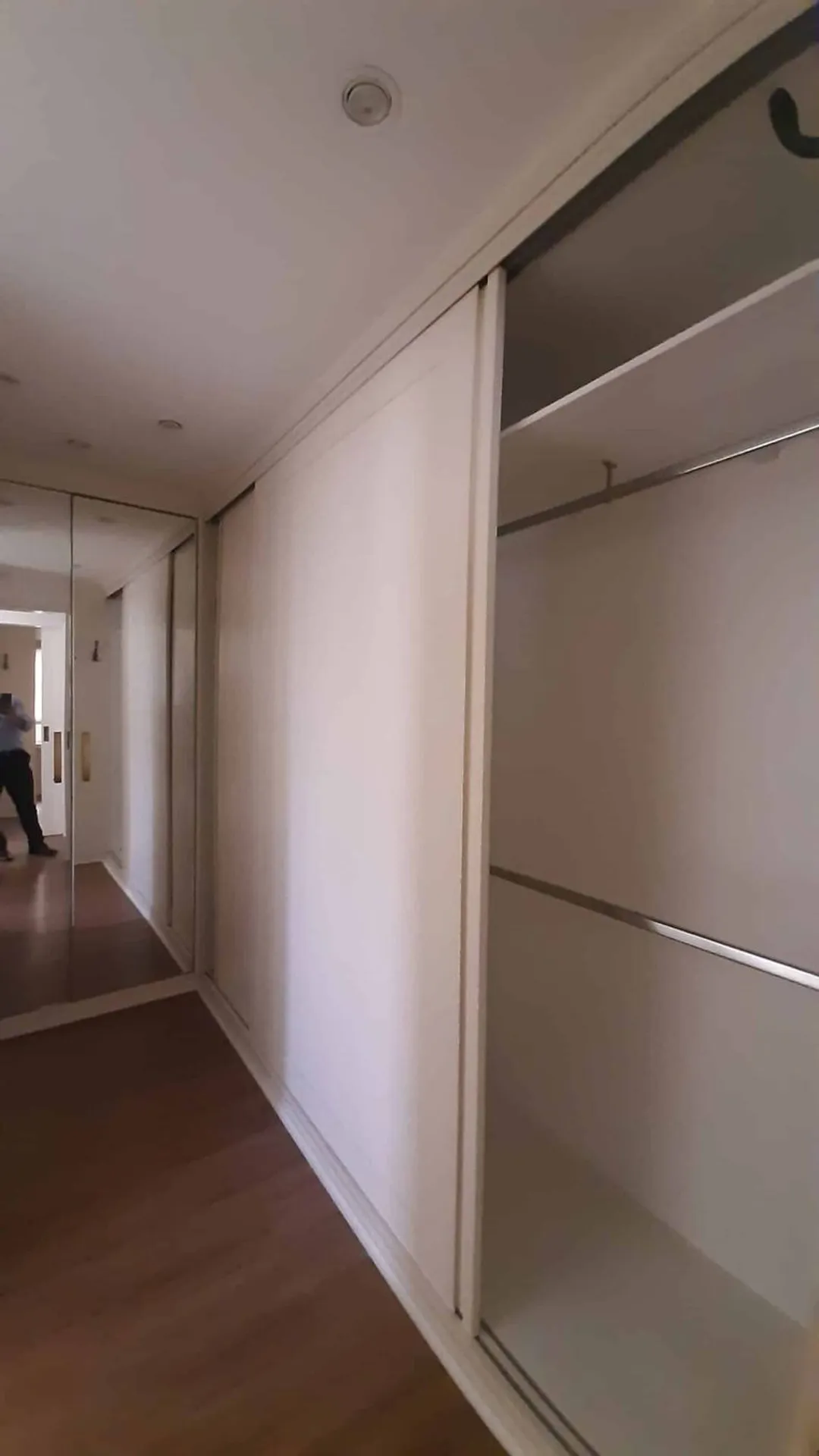 283 m² apartment with 4 bedrooms and 2 en-suites — photo 51