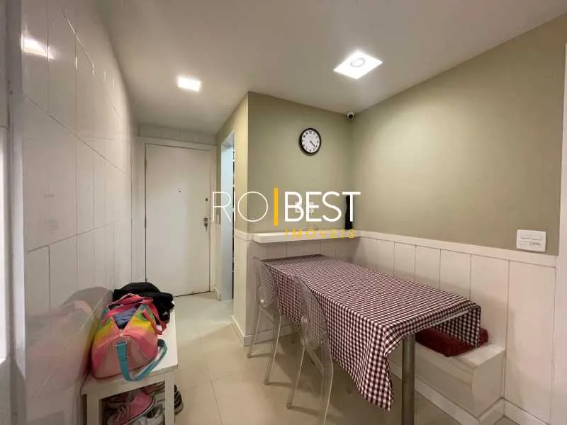 Apartamento de 4 quartos com cozinha integrada ao living — photo 14