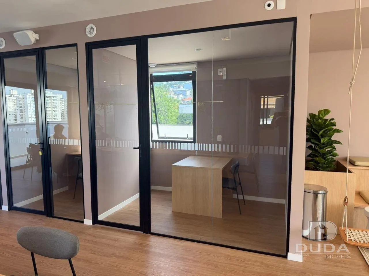 Мебльована студія 21 м² з видом і місцем — photo 11