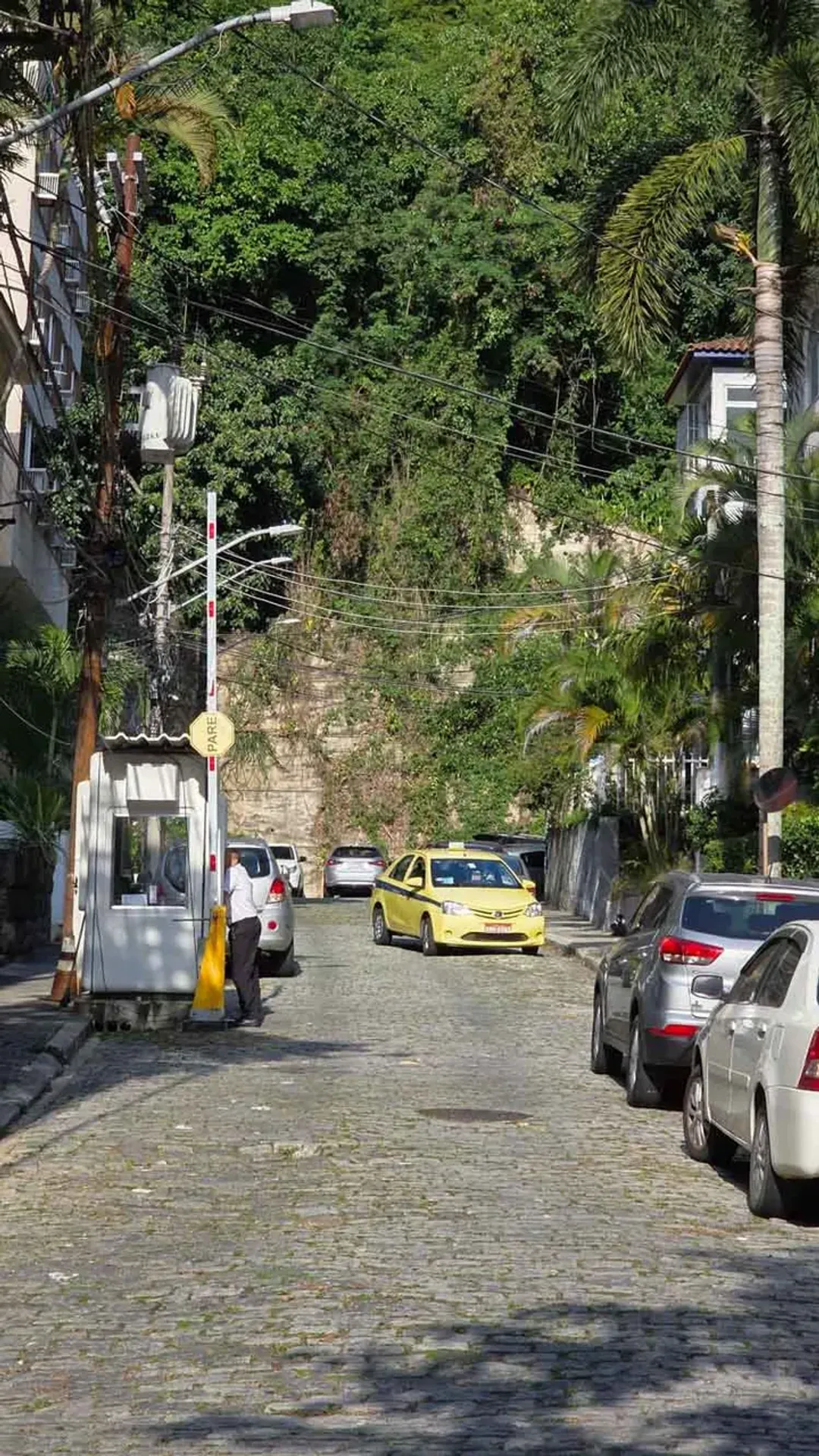 One-bedroom apartment with a home office in Rio de Janeiro — photo 32