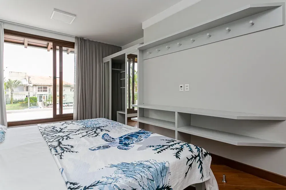 Furnished house with 7 bedrooms and 700 m² — photo 14