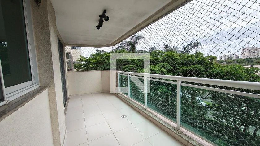87 m² apartment with a bathtub and floor-to-ceiling windows — photo 12
