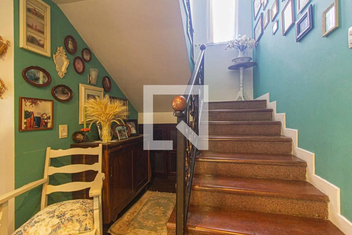 Ванна та 4 спальні: будинок 350 м² — photo 68