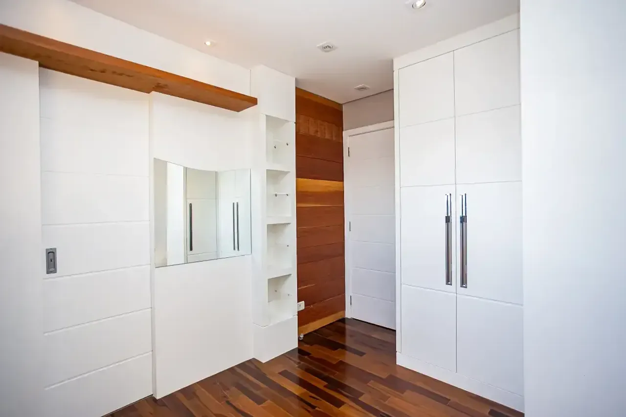 3-bedroom apartment with a closed gas kitchen — photo 3