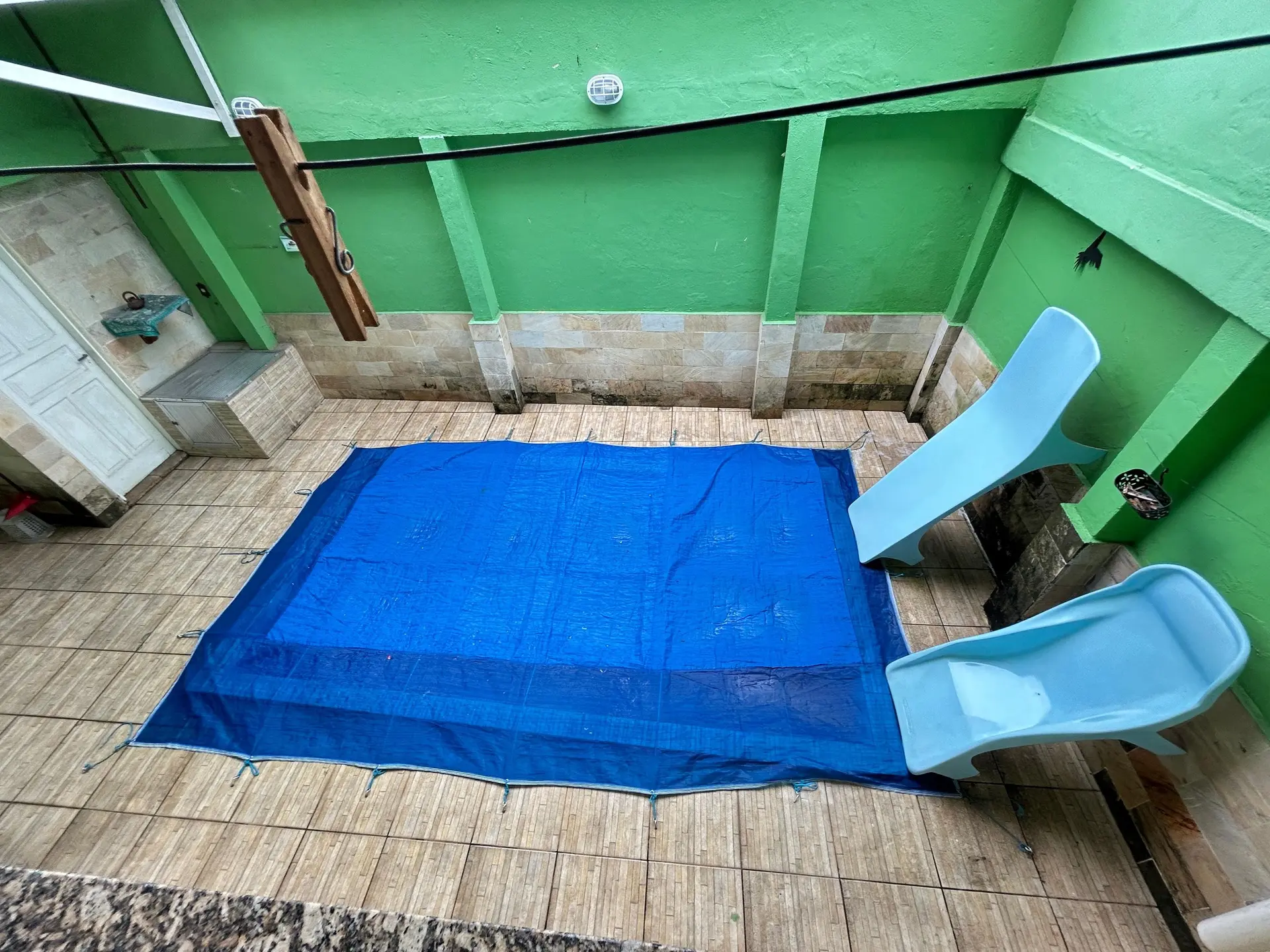 129 m² house with a grill on the balcony and a home office — photo 44