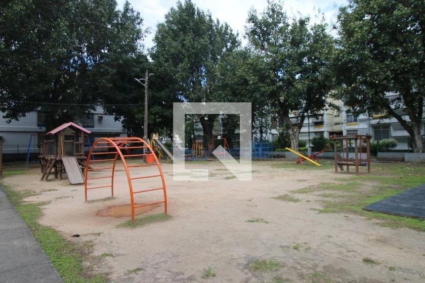 2-bedroom apartment in a building with a gym — photo 33