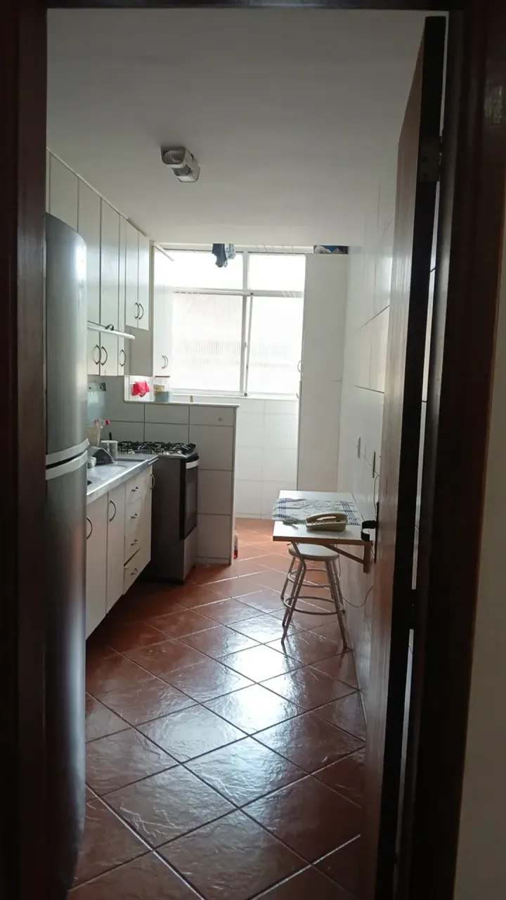 Furnished 3-bedroom apartment with 1 bathroom and parking — photo 4