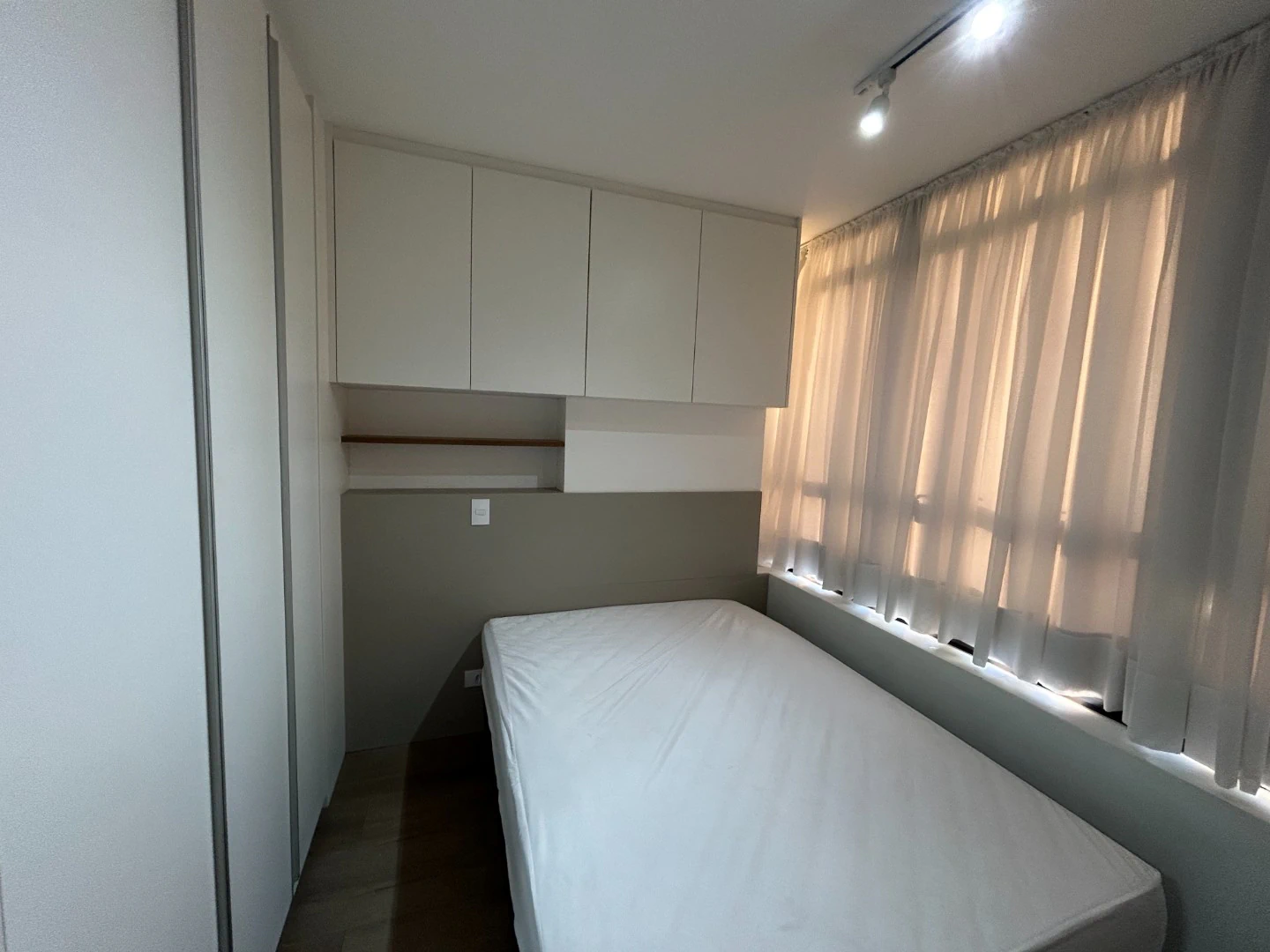 Furnished studio, 20 m², with a dryer — photo 11