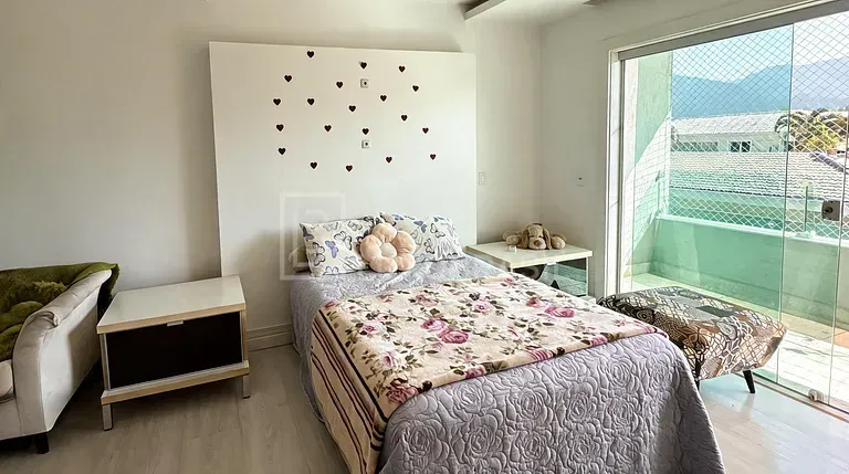 Furnished house with 6 en-suite bedrooms and 10 bathrooms — photo 36