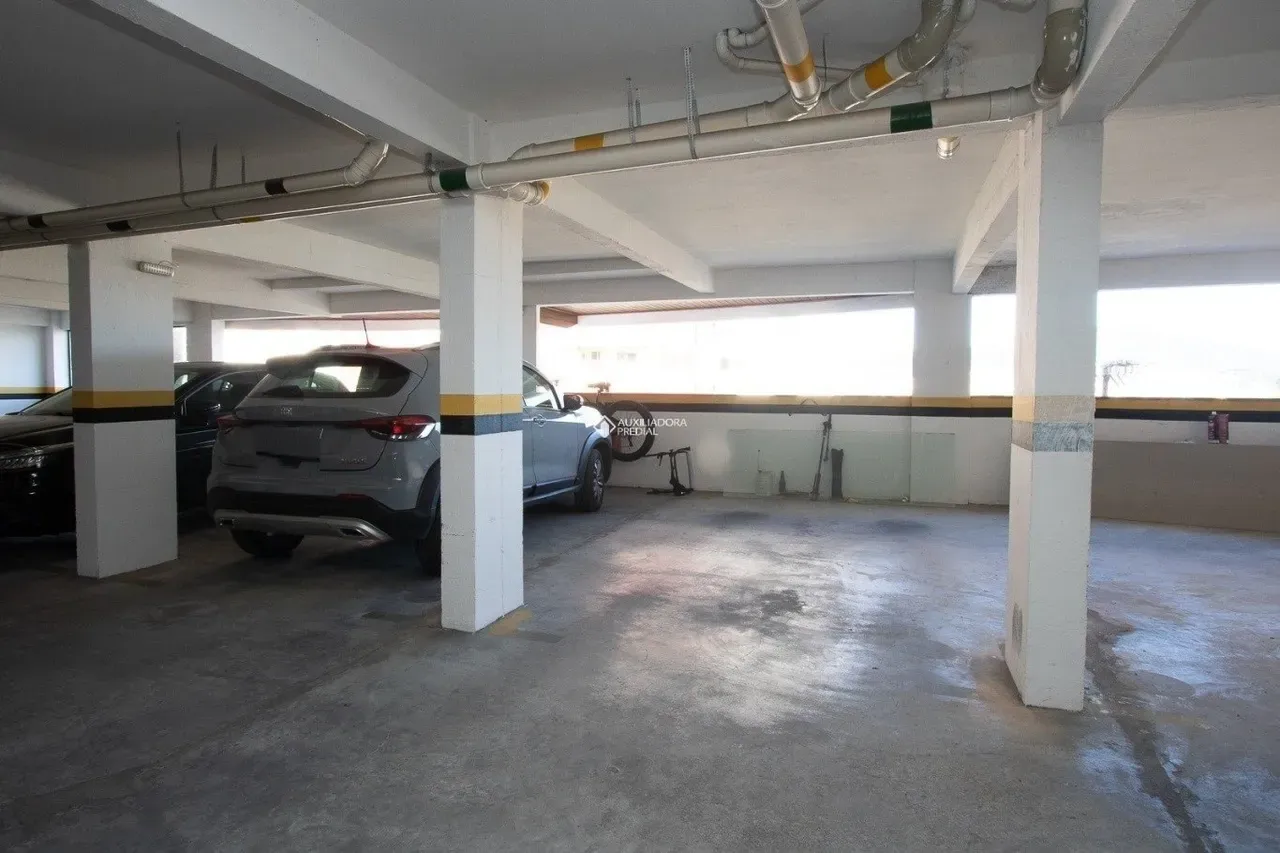 Apartamento amueblado con 3 dormitorios y jardín privado — photo 16