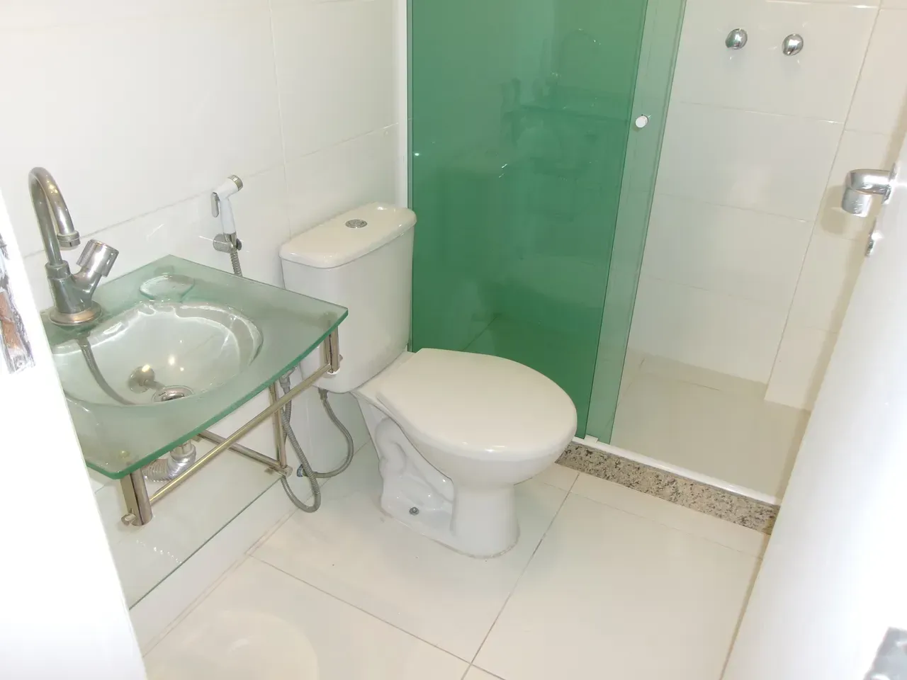 2-bedroom apartment with wood or laminate floors — photo 13