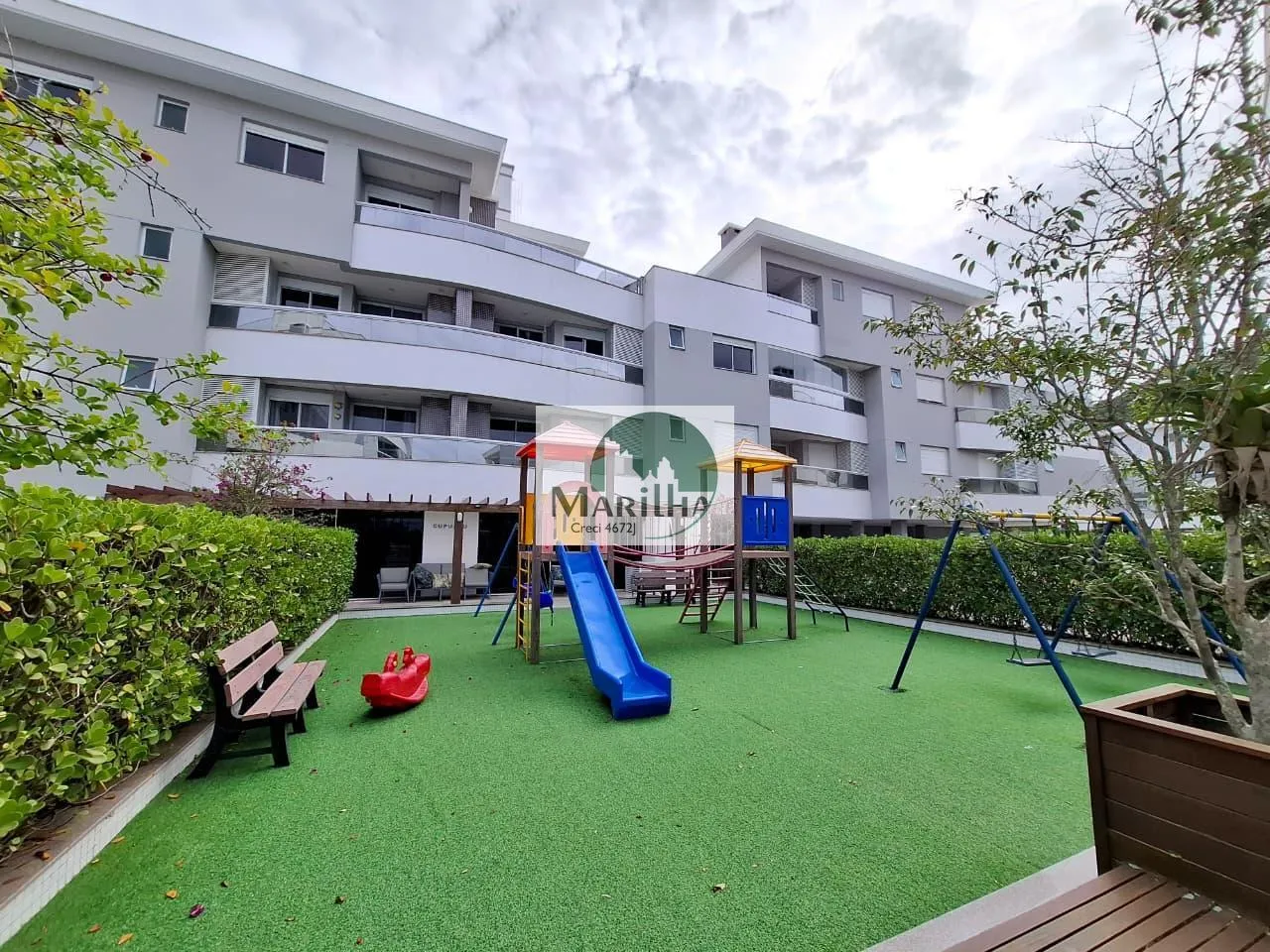 Furnished 84 m² apartment with 2 en-suite bedrooms — photo 27