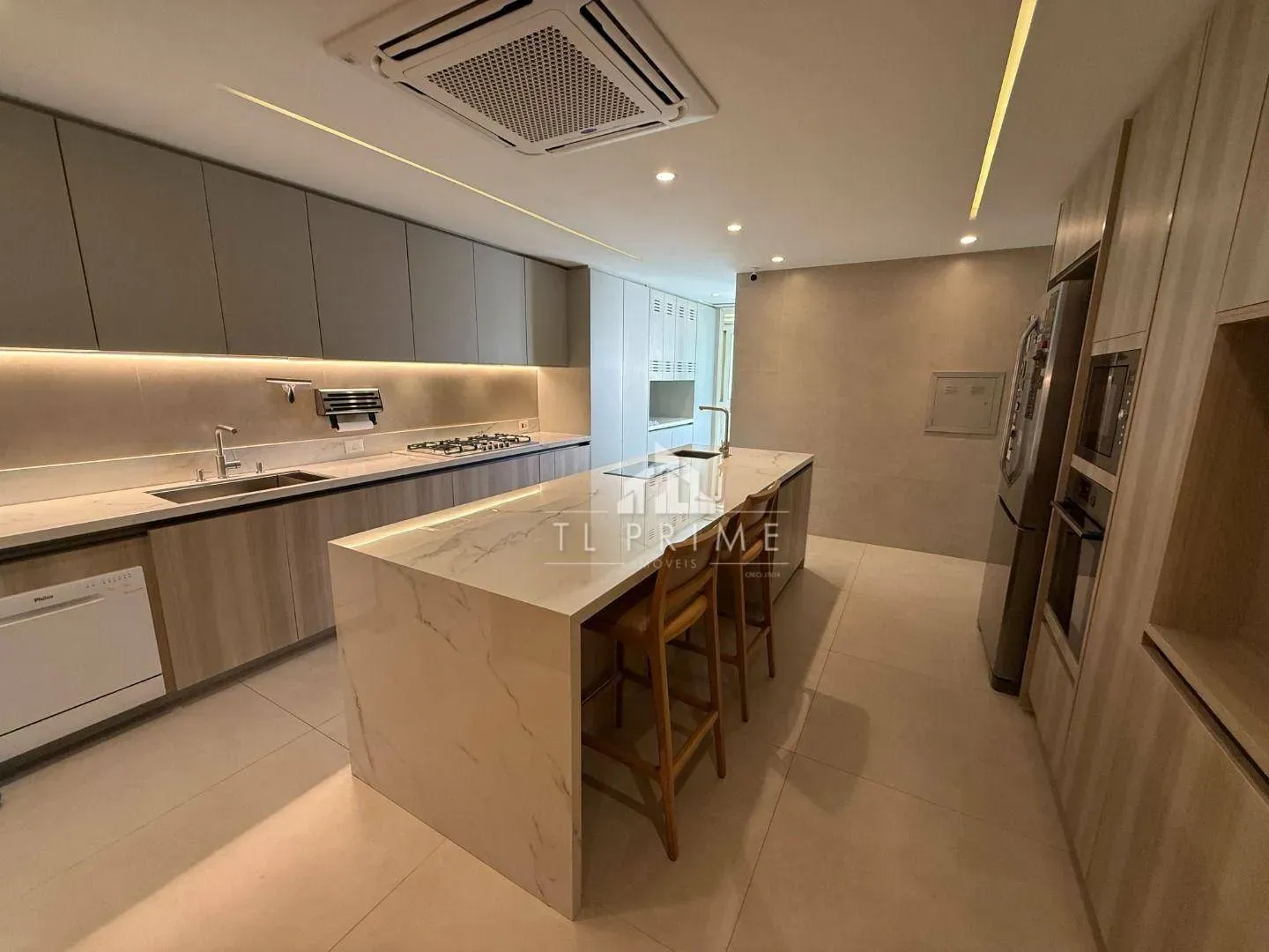 4-suite apartment with 555 m² and 5 parking spaces — photo 46